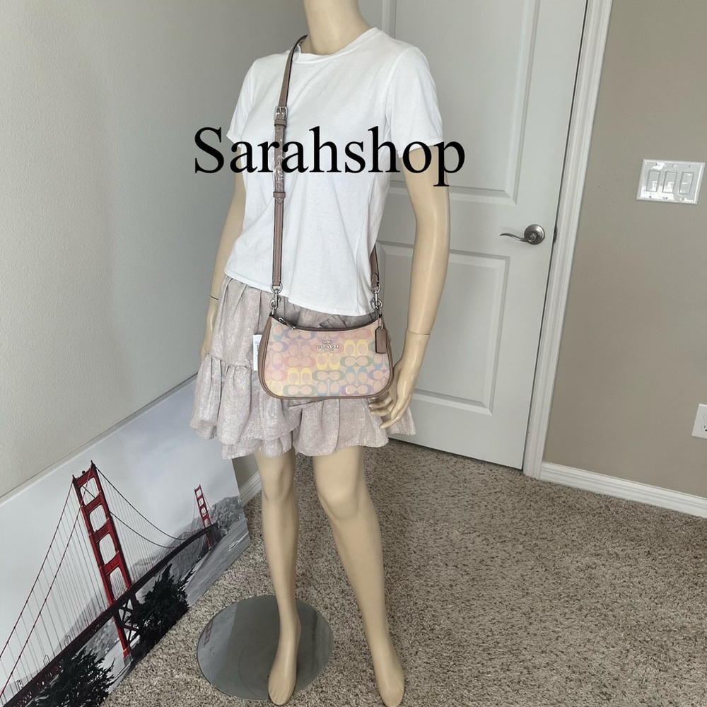 ✅Coach Teri Shoulder Bag In Rainbow Signature Canvas - Picture 9 of 13